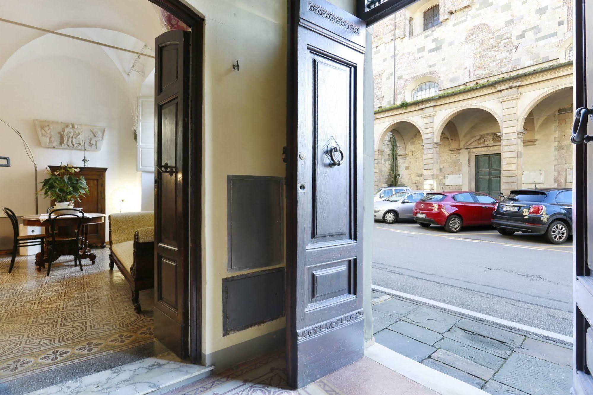 Bed and breakfast Pergola House 3*